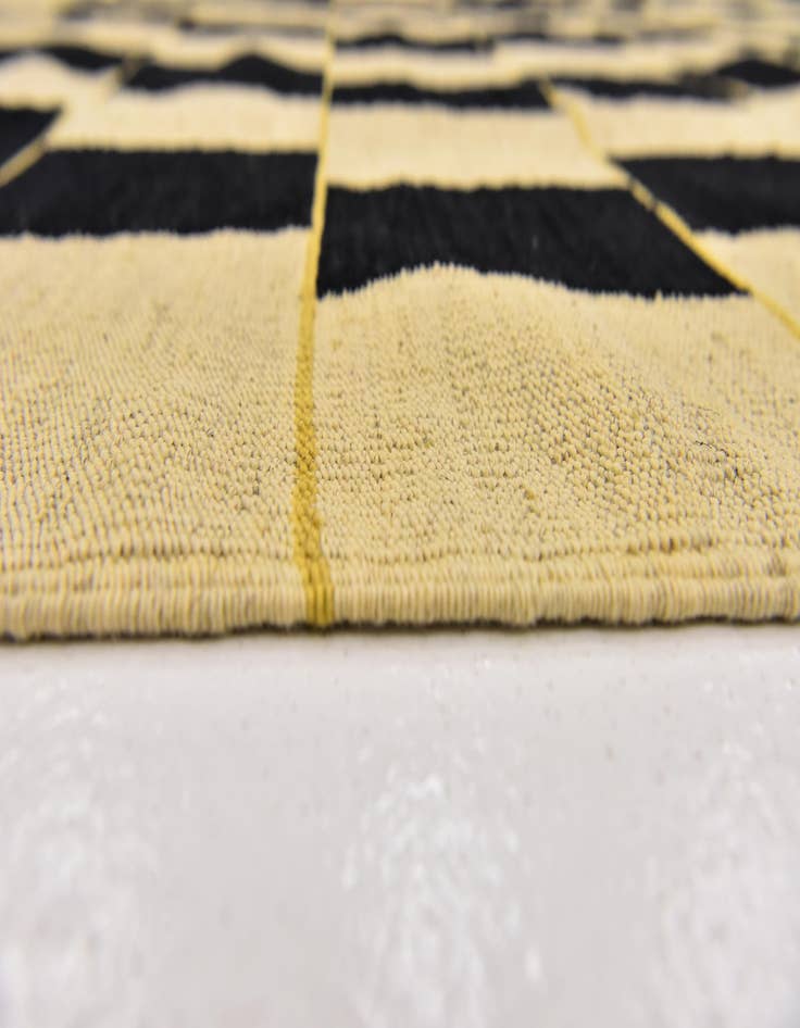 Detail image of  6' x 7' 10  Hand Woven Kilim Modern Wool Rug