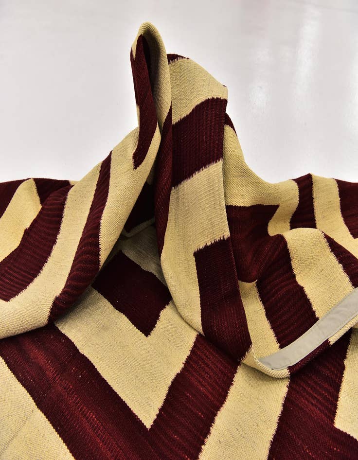 Detail image of  6' x 7' 10  Hand Woven Kilim Modern Wool Rug