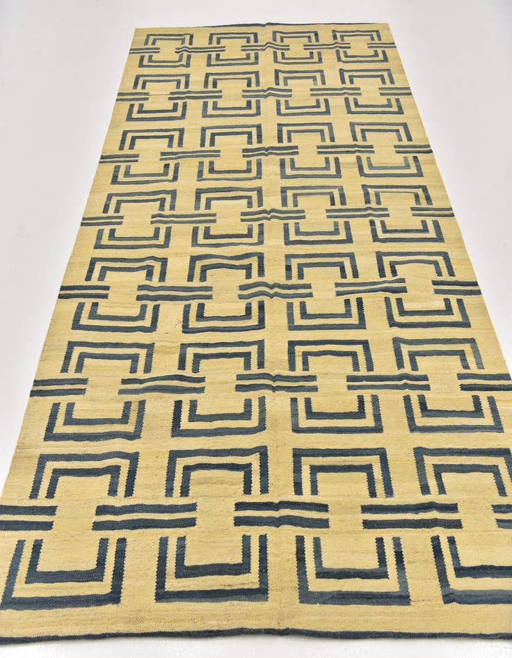 Detail image of  5' 10 x 7' 10  Hand Woven Kilim Modern Wool Rug