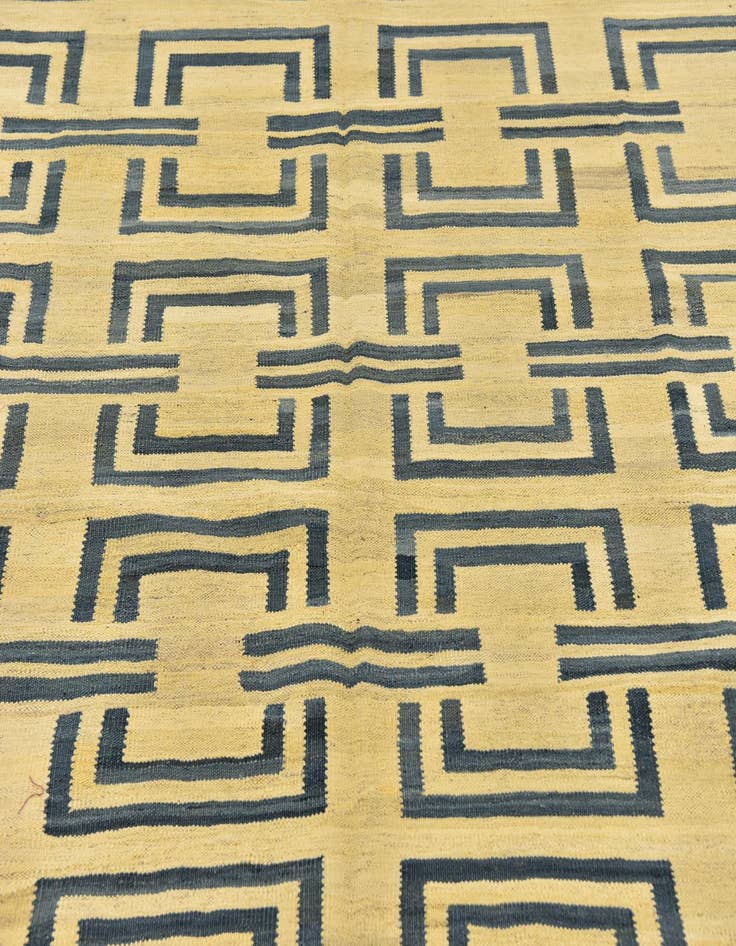 Detail image of  5' 10 x 7' 10  Hand Woven Kilim Modern Wool Rug