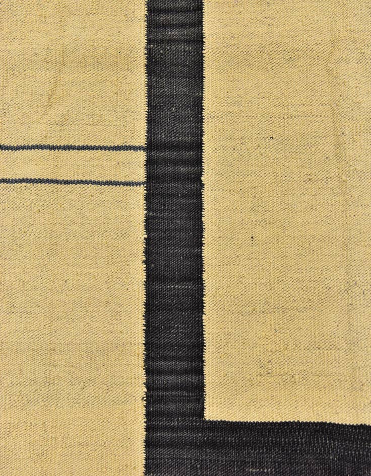 Detail image of  4' 3 x 5' 10  Hand Woven Kilim Modern Wool Rug