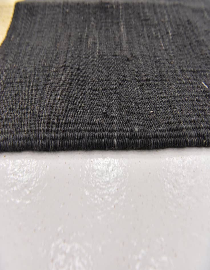 Detail image of  4' 3 x 5' 10  Hand Woven Kilim Modern Wool Rug