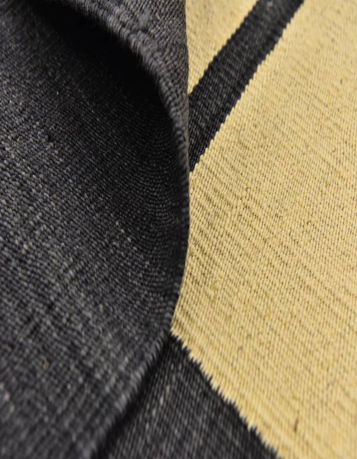 Detail image of  4' 3 x 5' 10  Hand Woven Kilim Modern Wool Rug