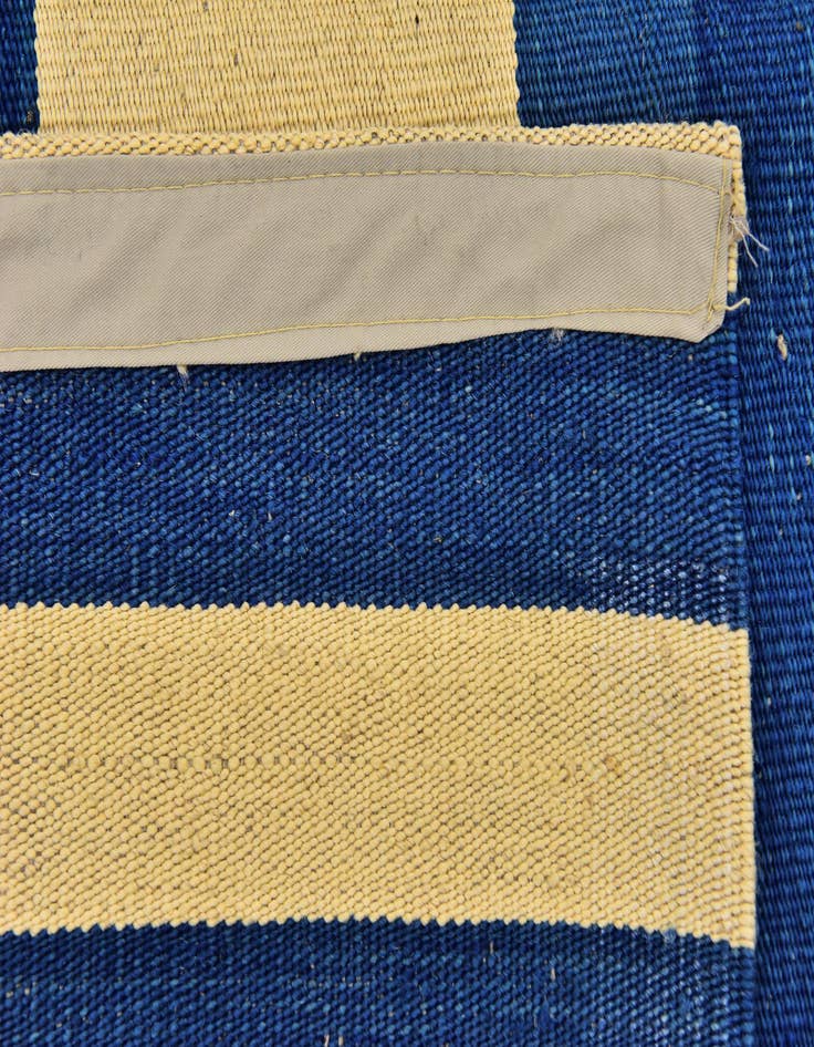 Detail image of  4' 10 x 6' 3  Hand Woven Kilim Modern Wool Rug