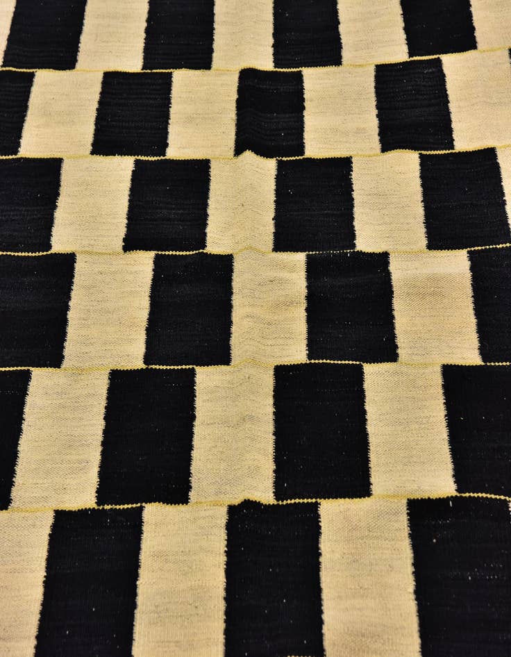 Detail image of  6' 2 x 7' 8  Hand Woven Kilim Modern Wool Rug