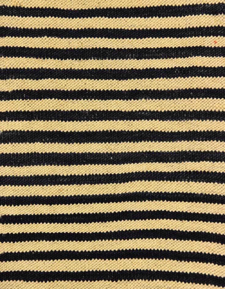 Detail image of  4' 4 x 5' 10  Hand Woven Kilim Modern Wool Rug