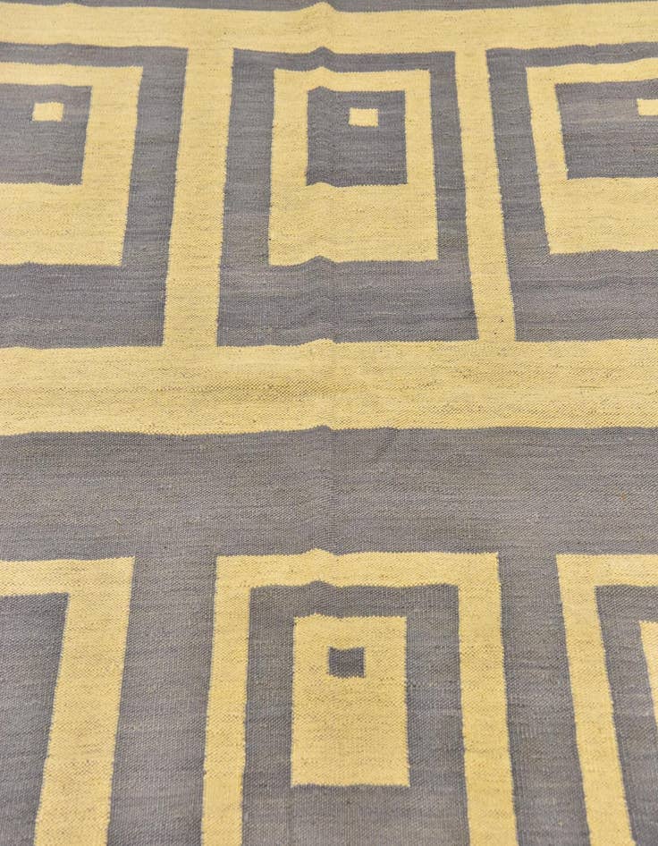 Detail image of  5' x 6' 6  Hand Woven Kilim Modern Wool Rug