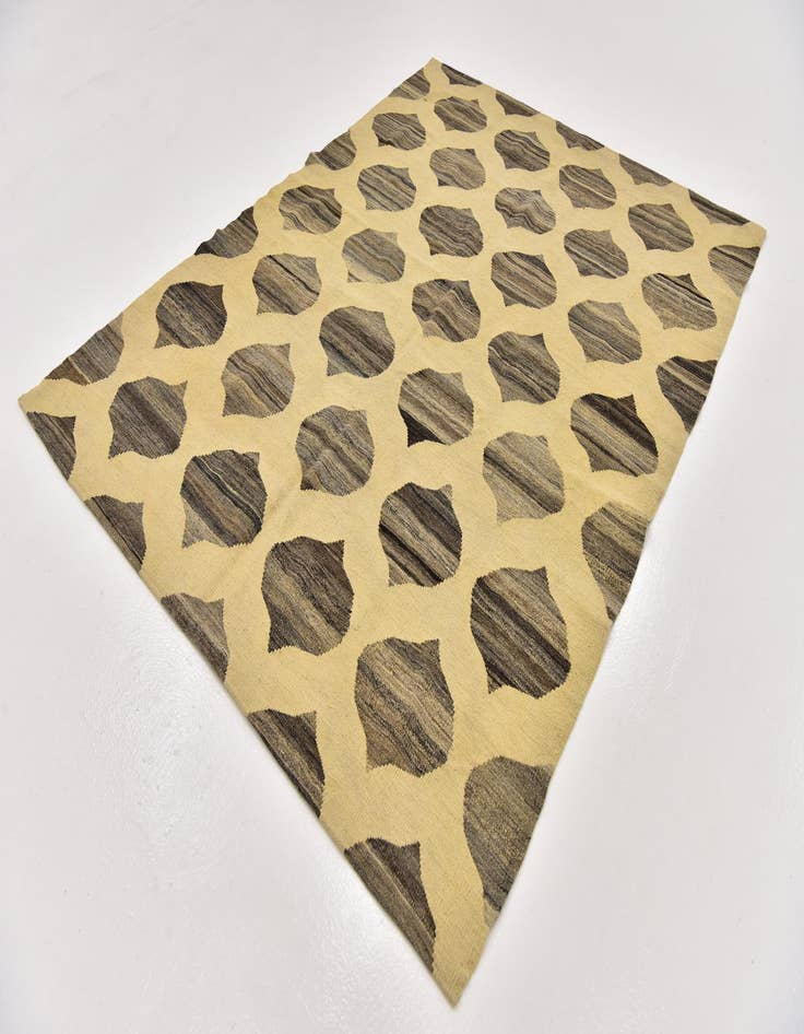 Detail image of  5' x 6' 7  Hand Woven Kilim Modern Wool Rug