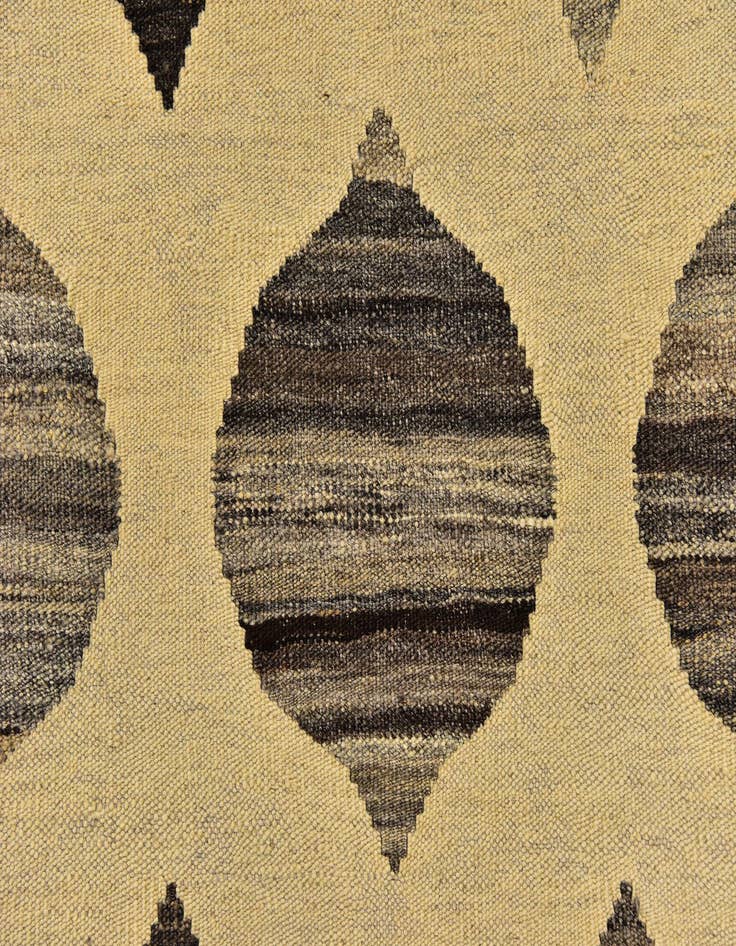 Detail image of  5' x 6' 7  Hand Woven Kilim Modern Wool Rug