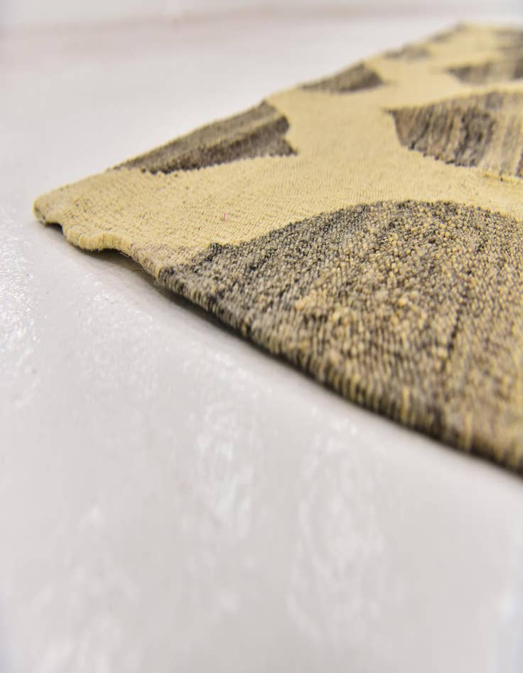 Detail image of  5' x 6' 7  Hand Woven Kilim Modern Wool Rug