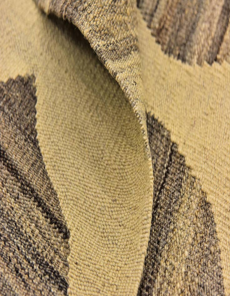 Detail image of  5' x 6' 7  Hand Woven Kilim Modern Wool Rug