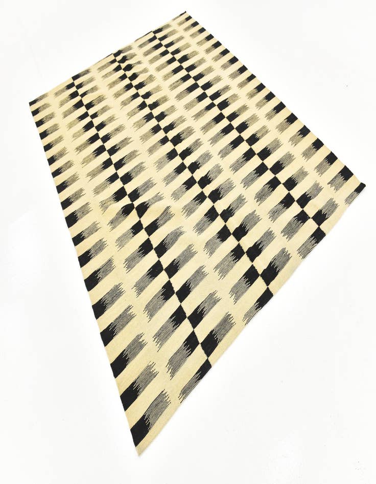 Detail image of  6' x 7' 7  Hand Woven Kilim Modern Wool Rug