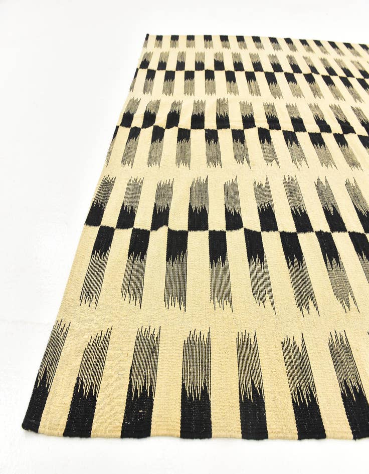 Detail image of  6' x 7' 7  Hand Woven Kilim Modern Wool Rug