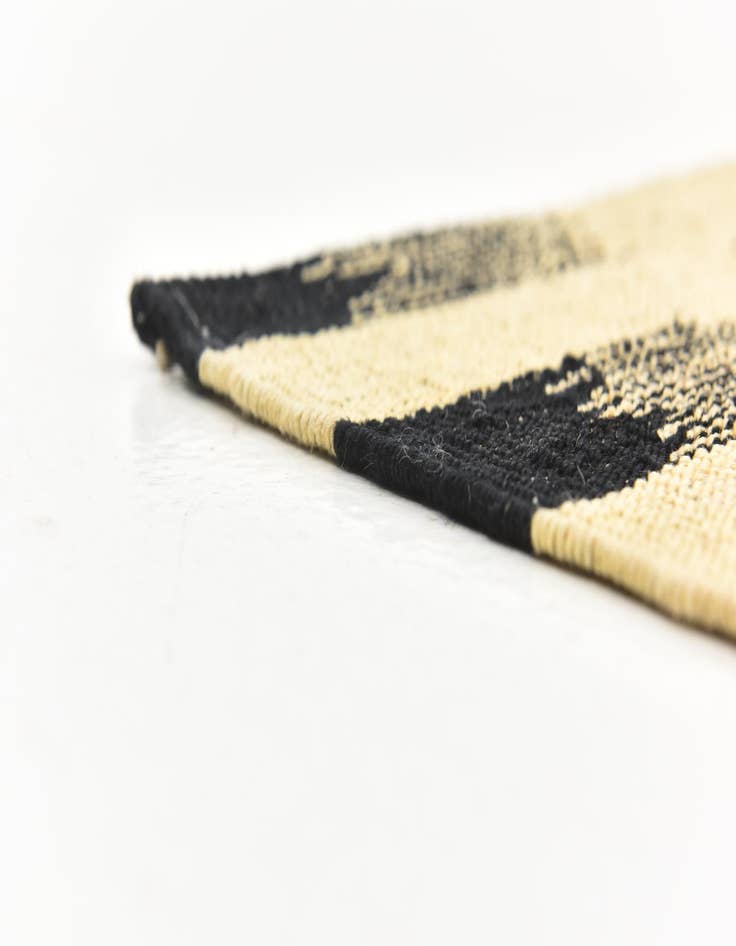 Detail image of  6' x 7' 7  Hand Woven Kilim Modern Wool Rug