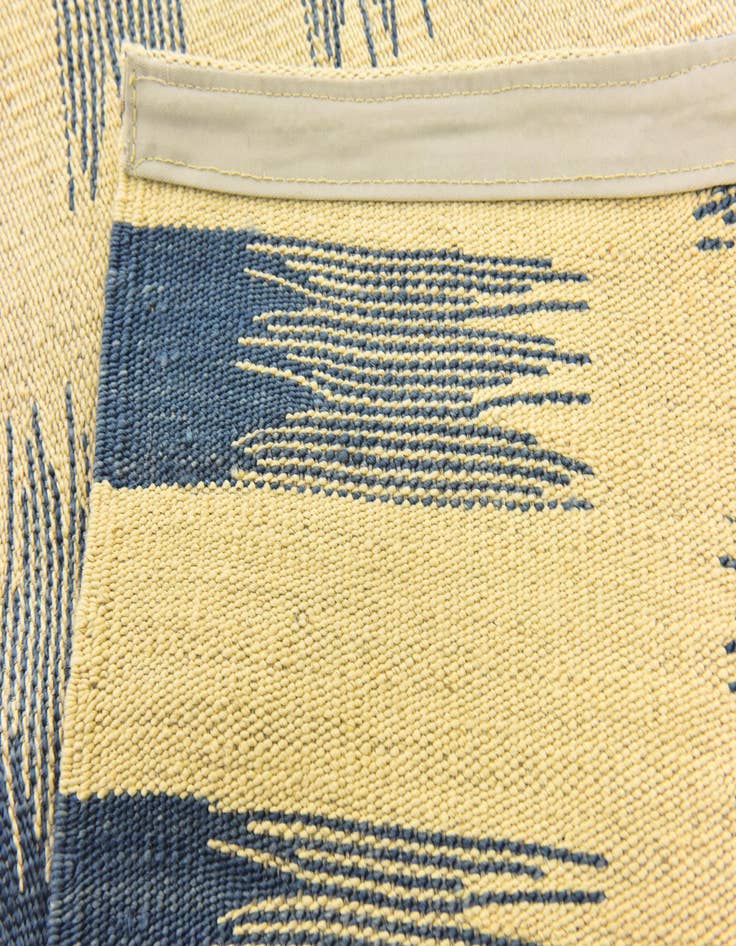 Detail image of  5' 10 x 7' 8  Hand Woven Kilim Modern Wool Rug