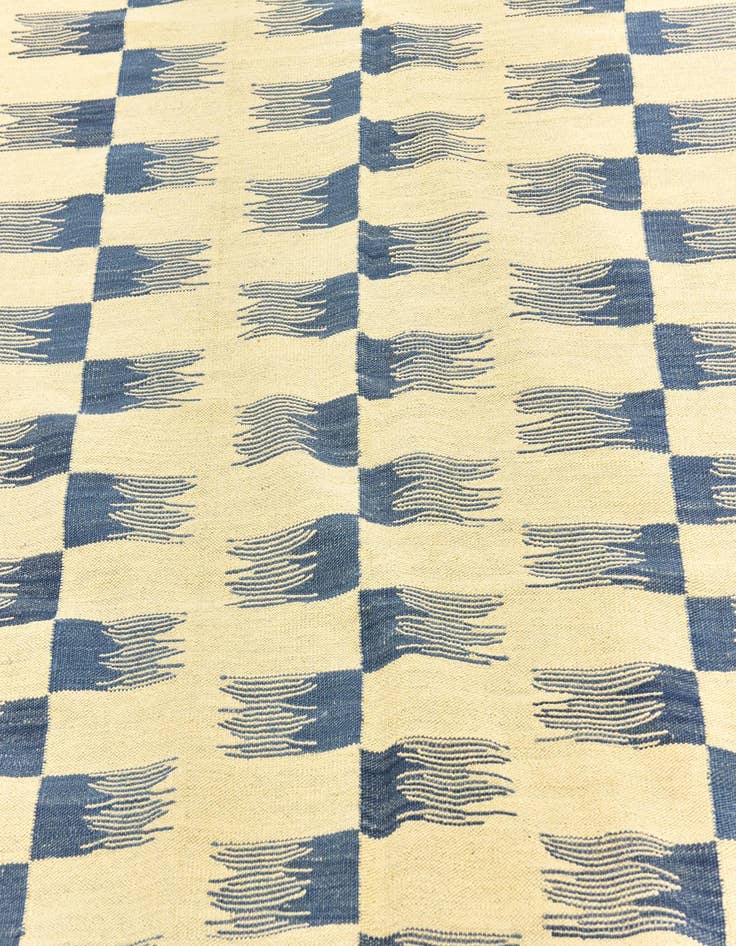 Detail image of  5' 10 x 7' 8  Hand Woven Kilim Modern Wool Rug