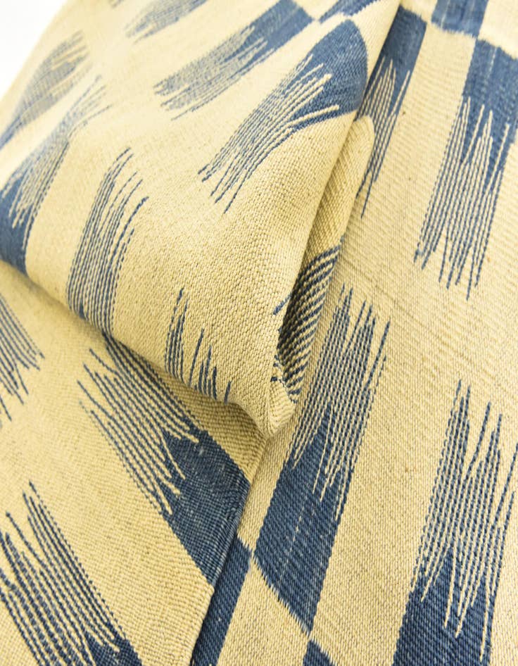 Detail image of  5' 10 x 7' 8  Hand Woven Kilim Modern Wool Rug