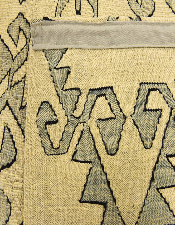 Detail image of  6' x 7' 9  Hand Woven Kilim Modern Wool Rug