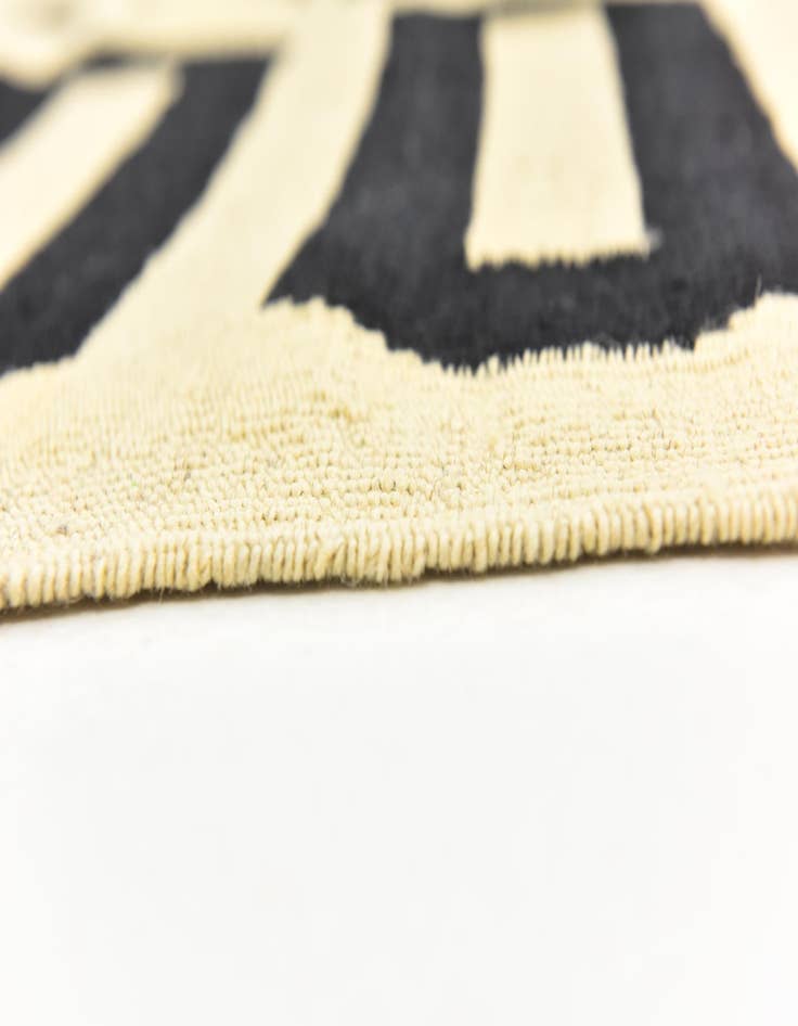 Detail image of  6' 3 x 7' 10  Hand Woven Kilim Modern Wool Rug