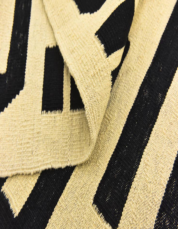 Detail image of  6' 3 x 7' 10  Hand Woven Kilim Modern Wool Rug