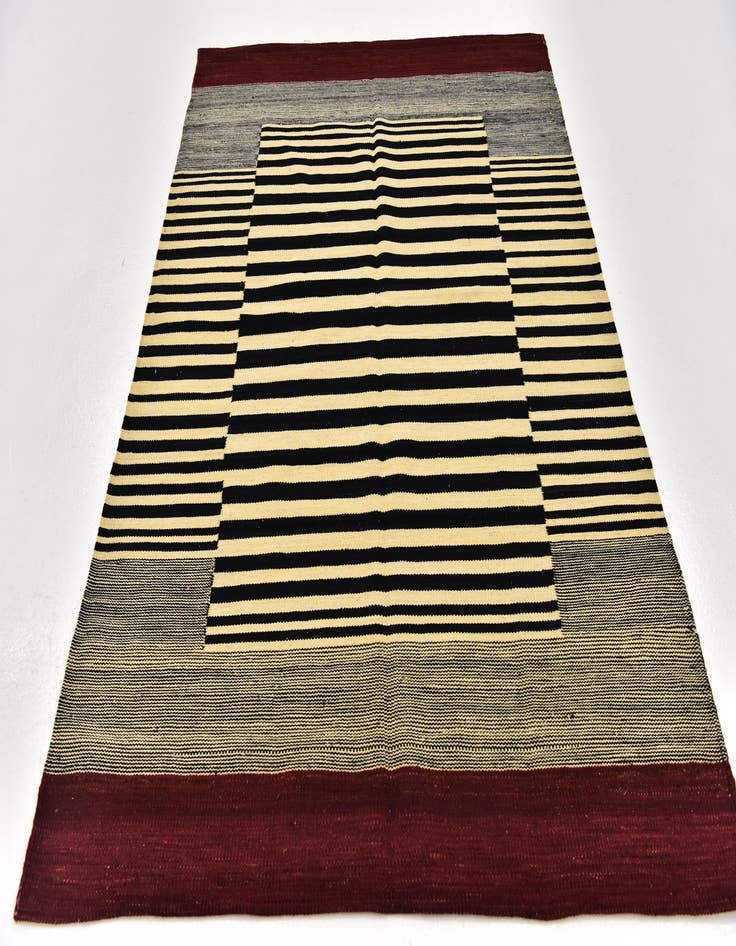 Detail image of  4' 2 x 5' 10  Hand Woven Kilim Modern Wool Rug