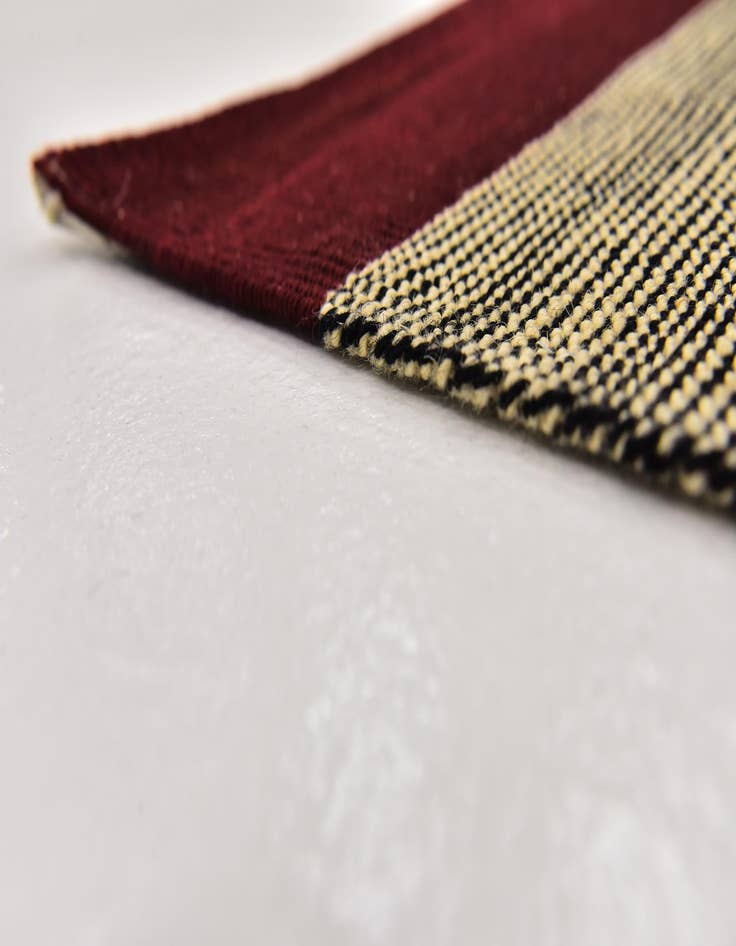 Detail image of  4' 2 x 5' 10  Hand Woven Kilim Modern Wool Rug