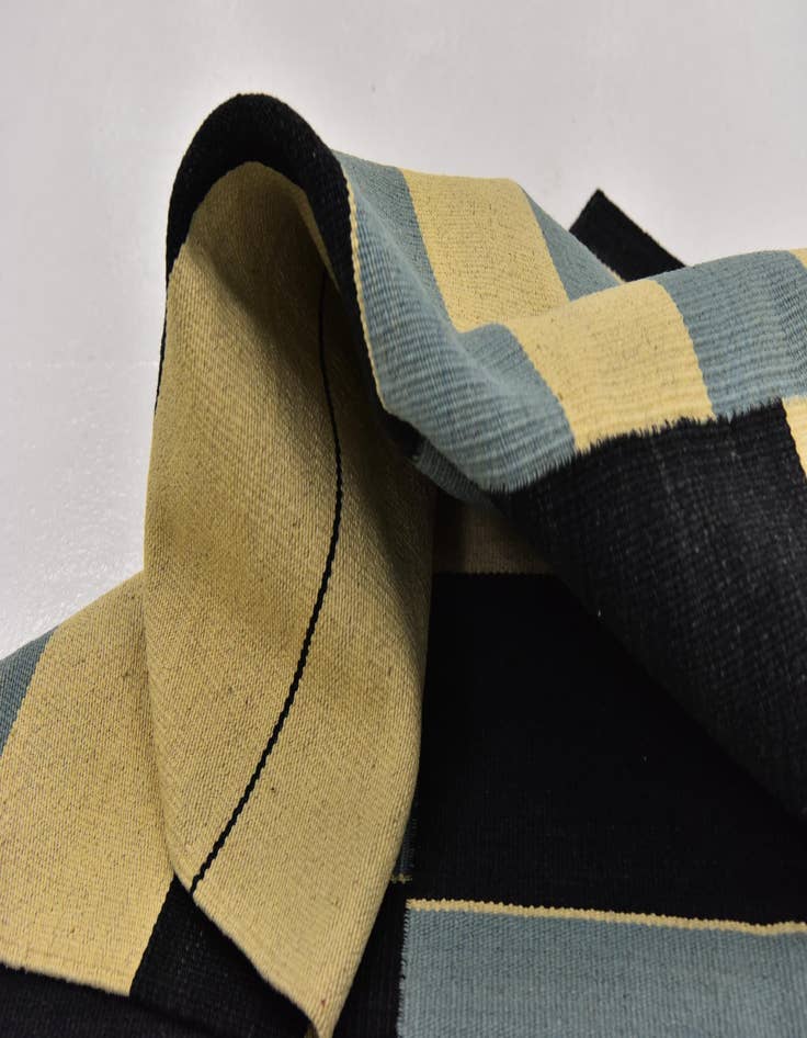 Detail image of  4' 3 x 5' 10  Hand Woven Kilim Modern Wool Rug