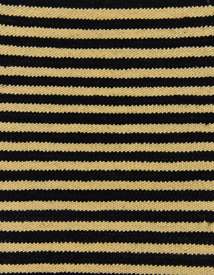 Detail image of  4' 3 x 5' 10  Hand Woven Kilim Modern Wool Rug