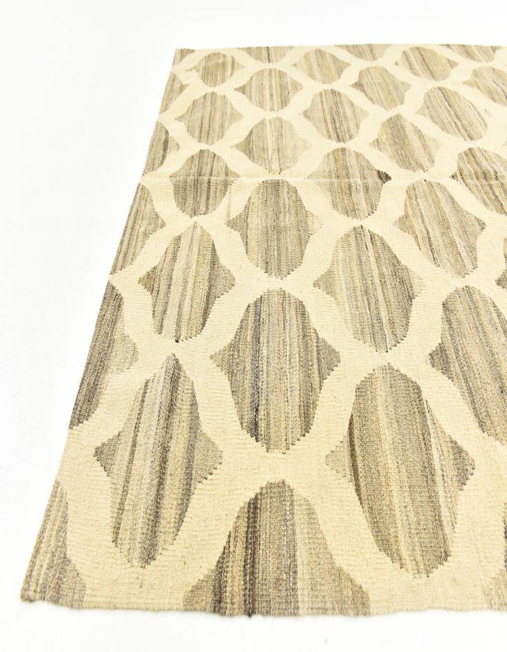 Detail image of  5' x 6' 7  Hand Woven Kilim Modern Wool Rug