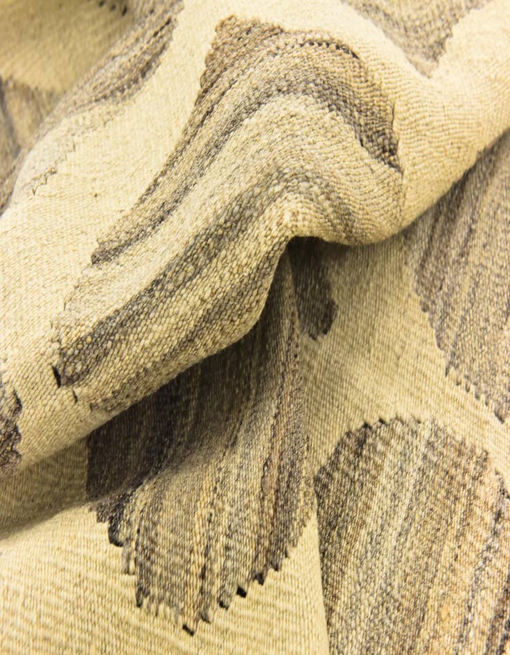 Detail image of  5' x 6' 7  Hand Woven Kilim Modern Wool Rug