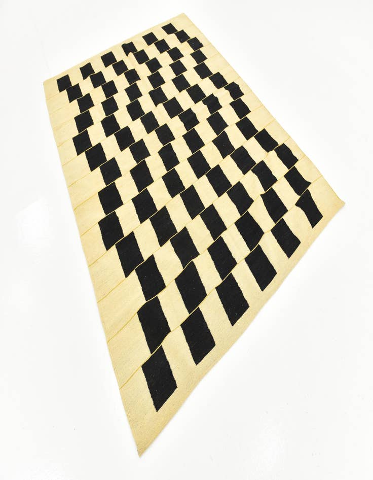 Detail image of  5' 10 x 7' 10  Hand Woven Kilim Modern Wool Rug