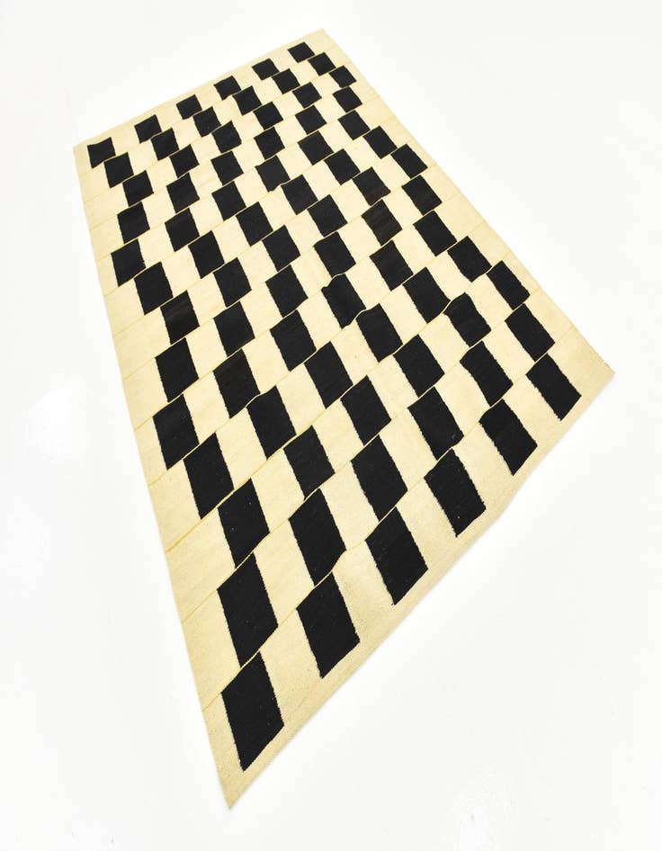 Detail image of  6' x 8'  Hand Woven Kilim Modern Wool Rug