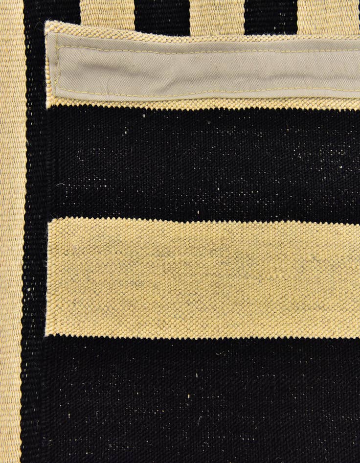 Detail image of  6' x 7' 5  Hand Woven Kilim Modern Wool Rug