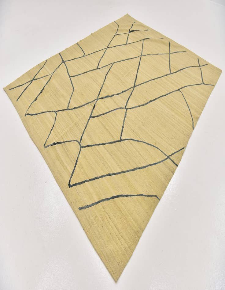 Detail image of  6' 4 x 8'  Hand Woven Kilim Modern Wool Rug