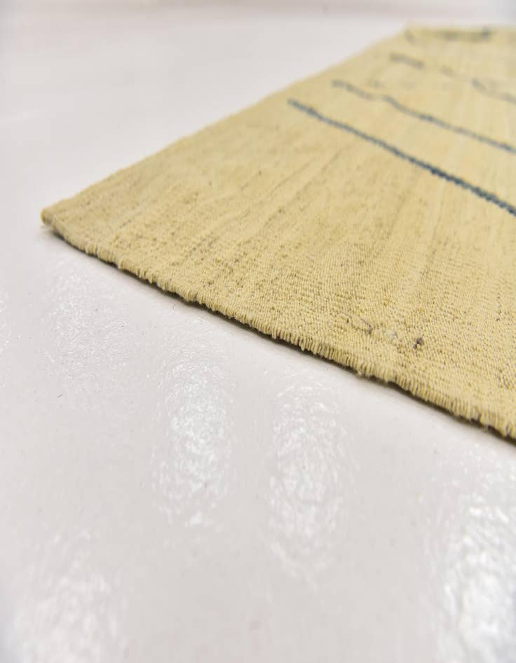 Detail image of  6' 4 x 8'  Hand Woven Kilim Modern Wool Rug