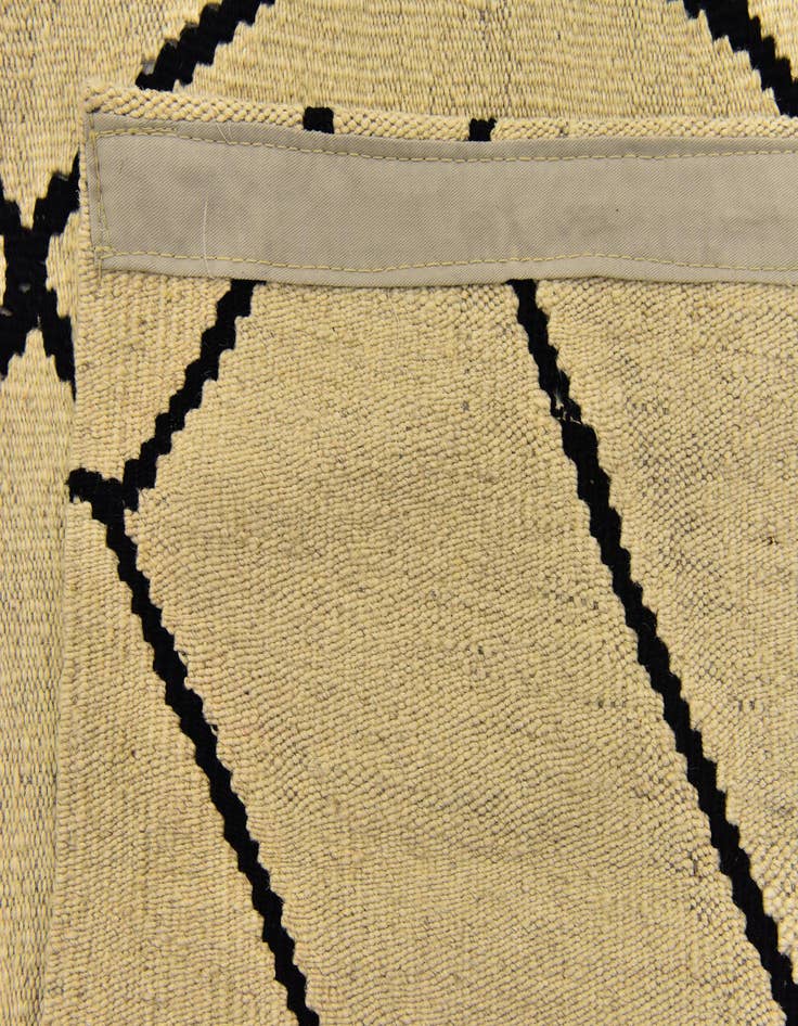 Detail image of  6' 3 x 7' 9  Hand Woven Kilim Modern Wool Rug