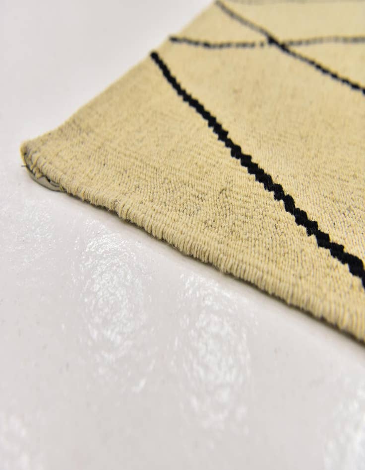 Detail image of  6' 3 x 7' 9  Hand Woven Kilim Modern Wool Rug