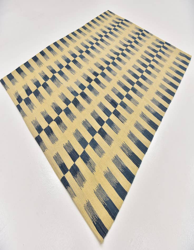 Detail image of  6' x 7' 10  Hand Woven Kilim Modern Wool Rug