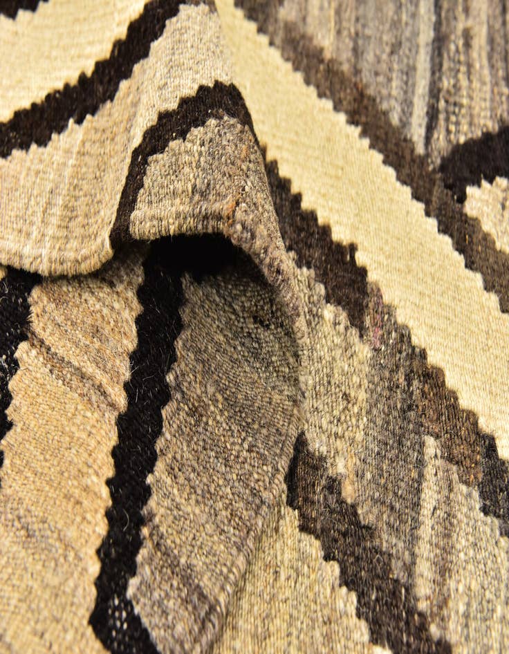 Detail image of  6' x 7' 7  Hand Woven Kilim Modern Wool Rug