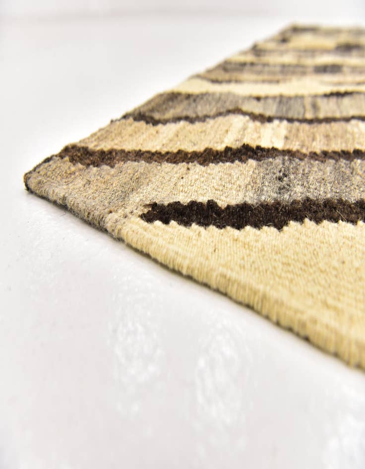 Detail image of  6' x 7' 7  Hand Woven Kilim Modern Wool Rug