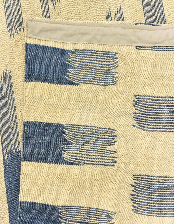 Detail image of  8' 4 x 11'  Hand Woven Kilim Modern Wool Rug