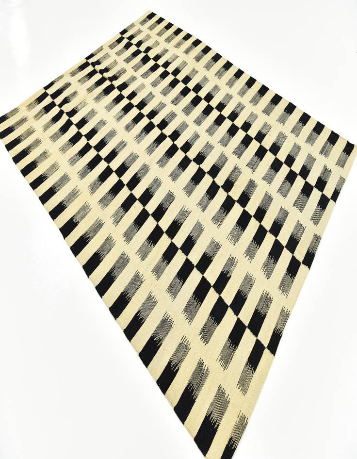 Detail image of  6' 2 x 7' 10  Hand Woven Kilim Modern Wool Rug