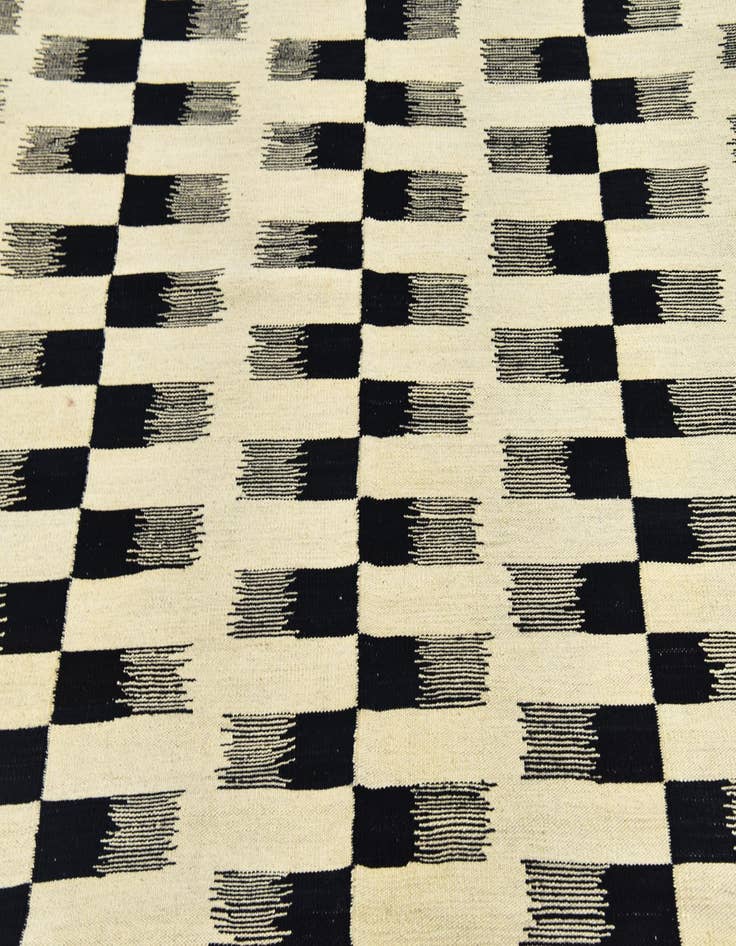 Detail image of  6' 2 x 7' 10  Hand Woven Kilim Modern Wool Rug