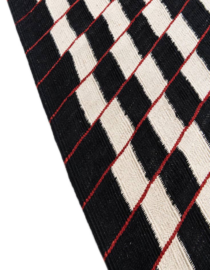 Detail image of  5' 9 x 7' 8  Hand Woven Kilim Modern Wool Rug