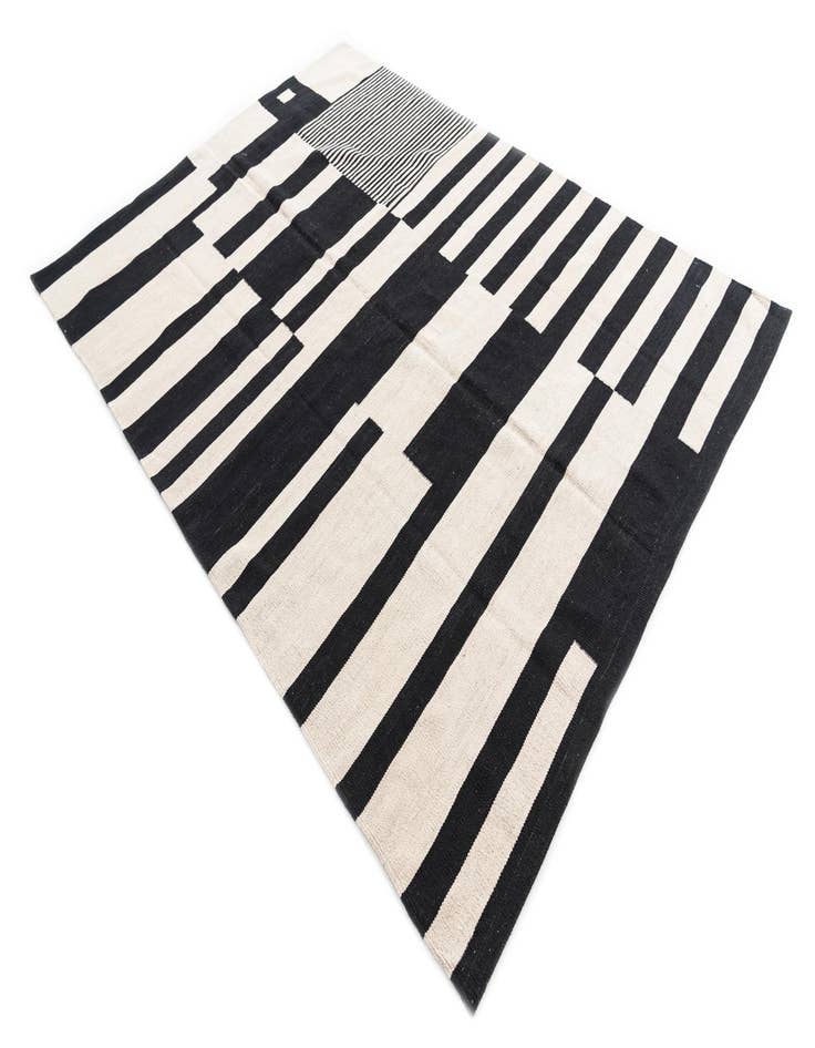 Detail image of  5' 8 x 7' 10  Hand Woven Kilim Modern Wool Rug