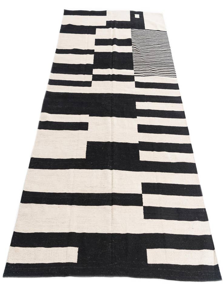 Detail image of  5' 8 x 7' 10  Hand Woven Kilim Modern Wool Rug