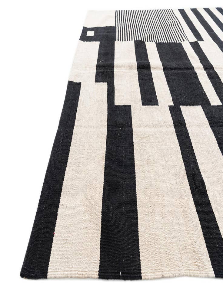 Detail image of  5' 8 x 7' 10  Hand Woven Kilim Modern Wool Rug