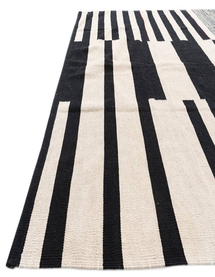 Detail image of  5' 9 x 7' 8  Hand Woven Kilim Modern Wool Rug