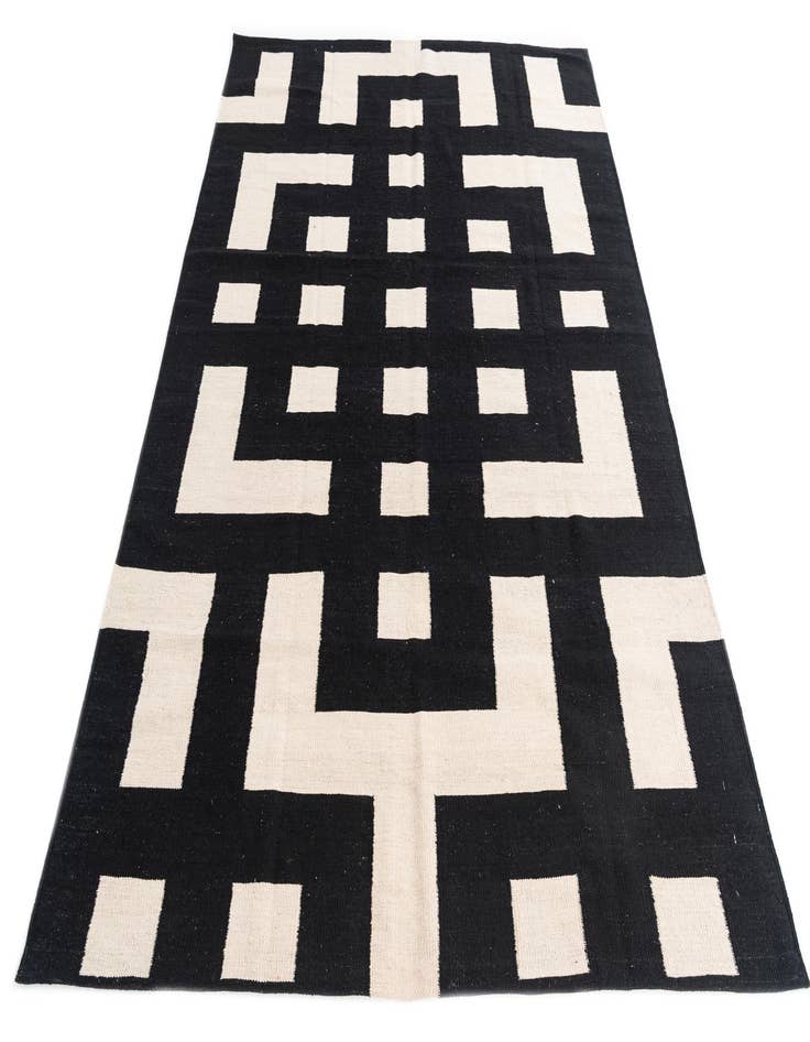 Detail image of  5' 9 x 7' 10  Hand Woven Kilim Modern Wool Rug