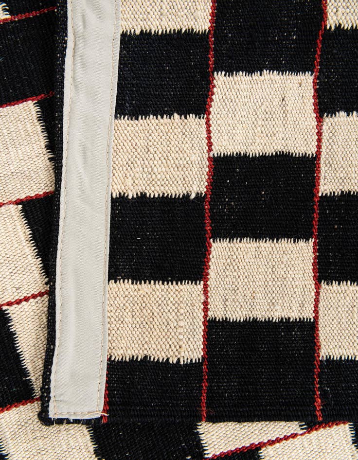 Detail image of  5' 2 x 6' 3  Hand Woven Kilim Modern Wool Rug